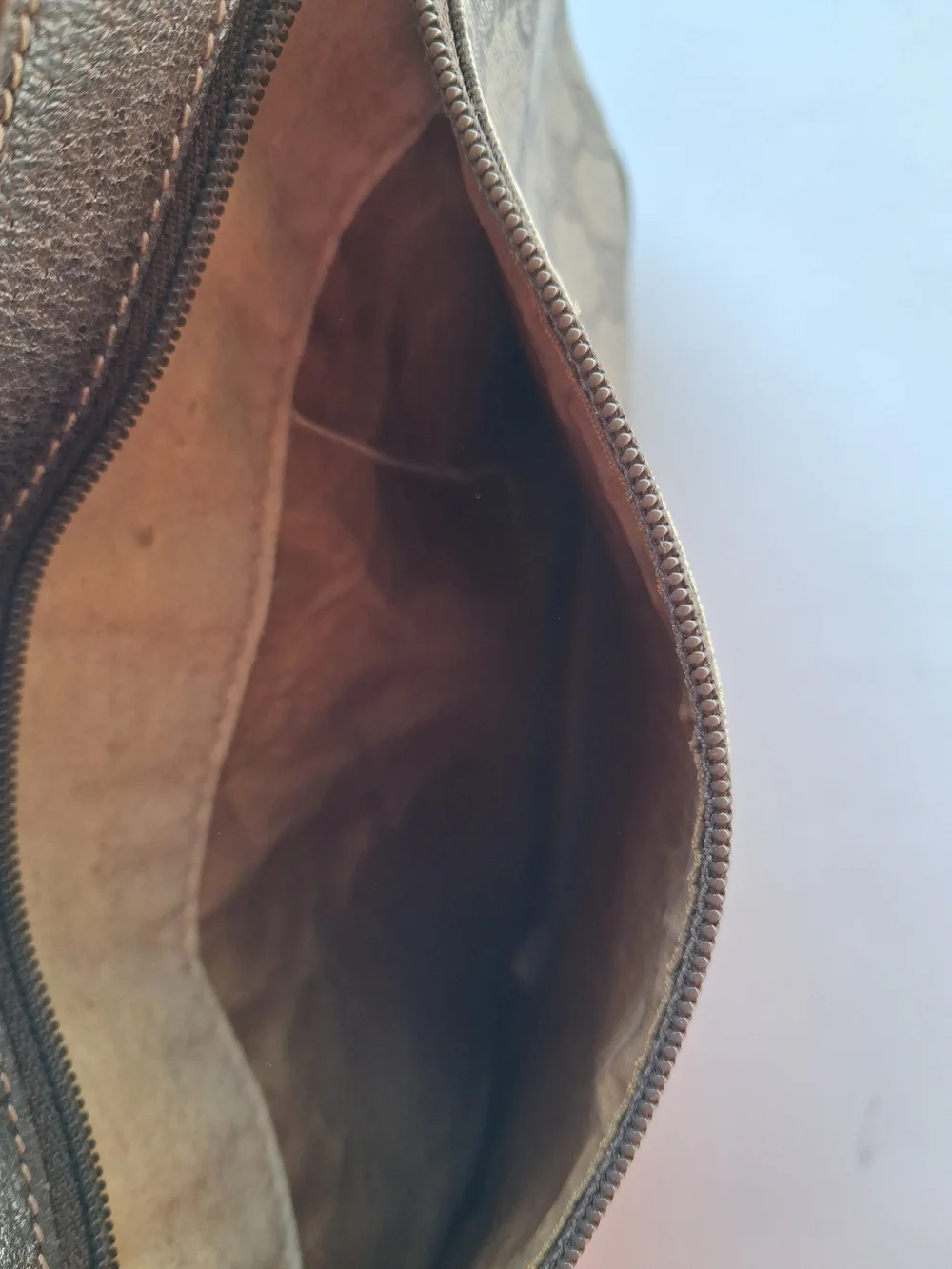 Gucci Brown/Beige Monogram Cosmetic Case Crossbody - Picture 7 of 14